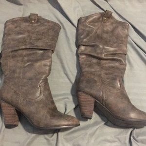 Rosabella Womans Boots